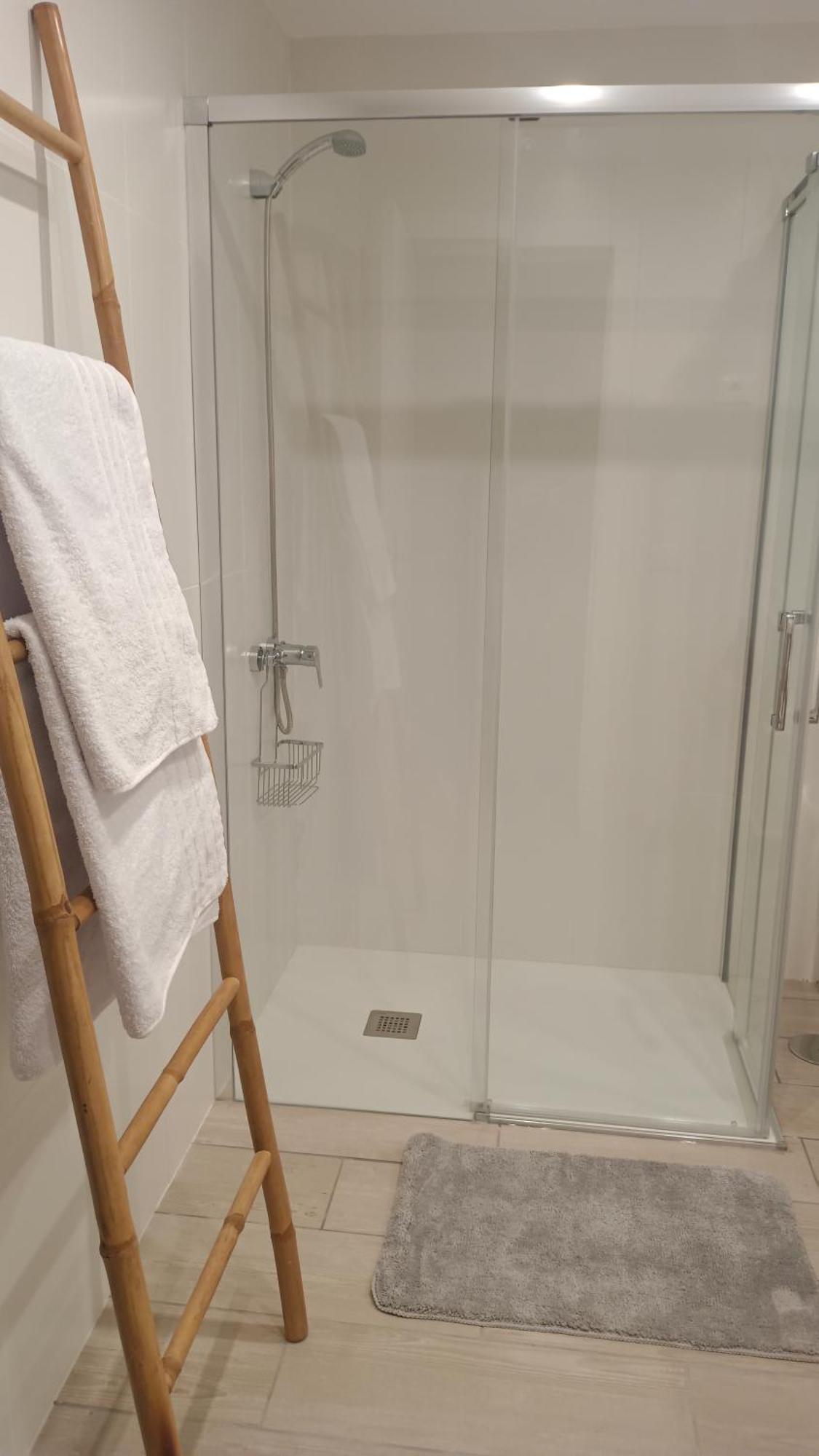 לוס ריאלחוס Apartamento Tajinaste Con Vistas Al Mar Y La Montana Y Wifi Gratis מראה חיצוני תמונה